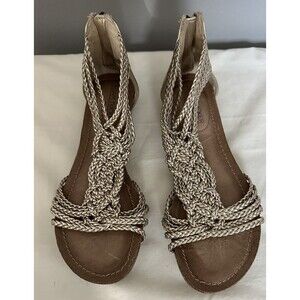 Adam Tucker by Me Too Nikita 5 Gold Open Toe Gladiator CushIoned Sandal Sz 6 EUC